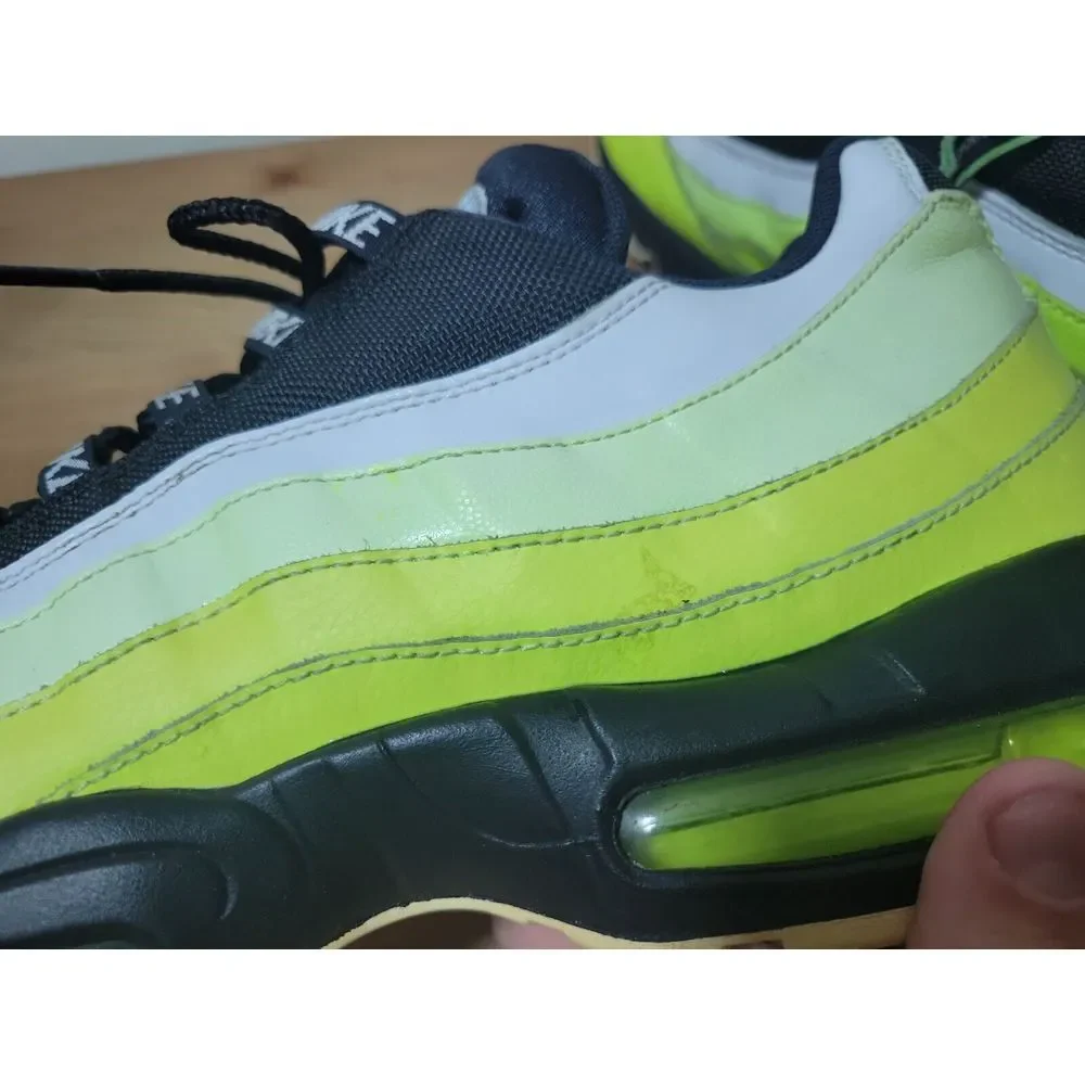 Nike men size
